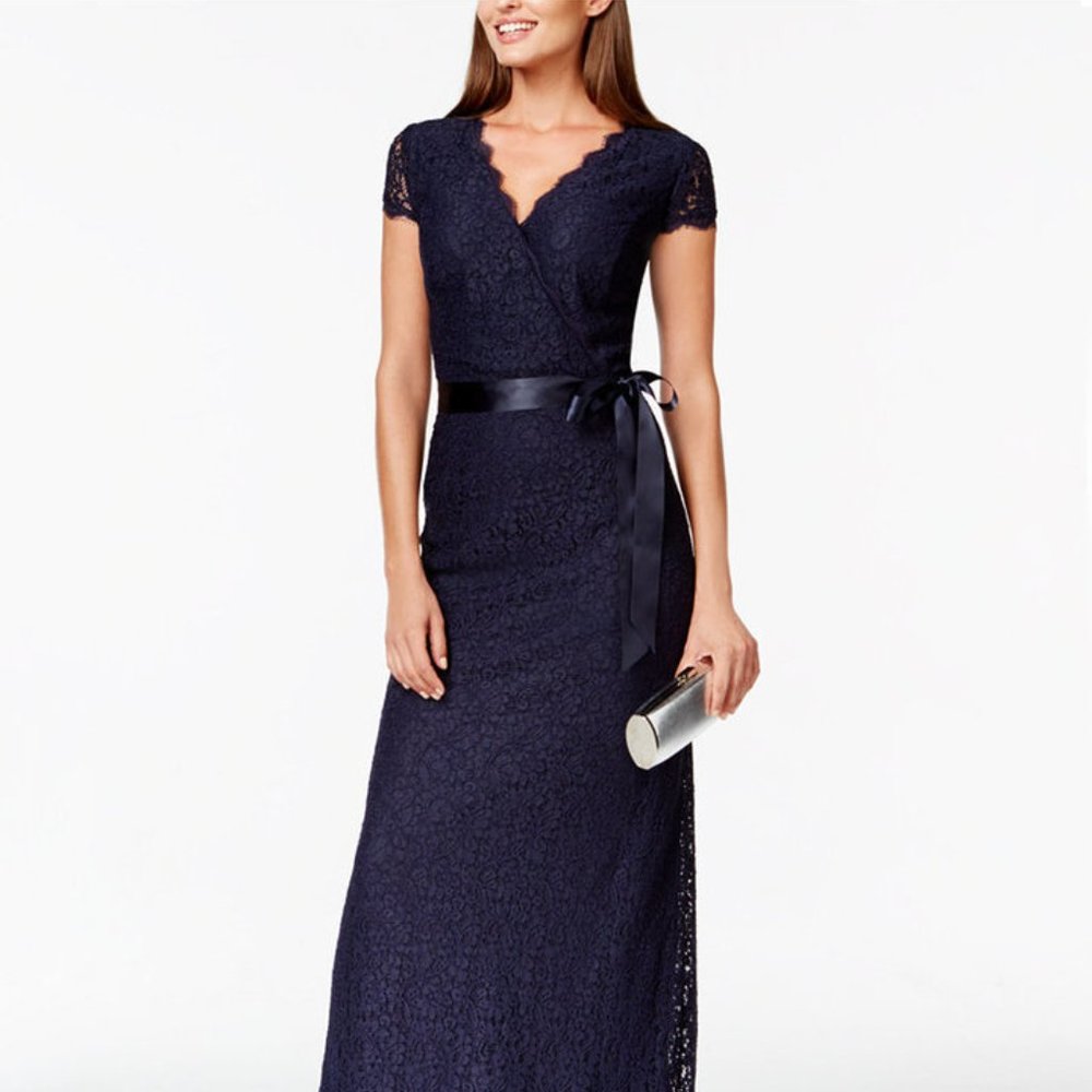 Adrianna Papell Gown Size 12 Navy Blue v-neck